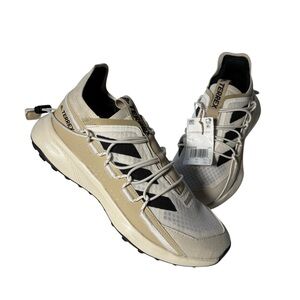 NWT Adidas Women’s Terrex Voyager 21 Size 7